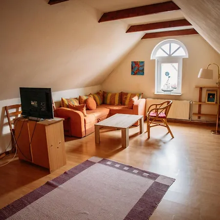 Zum Koenig Von Griechenland